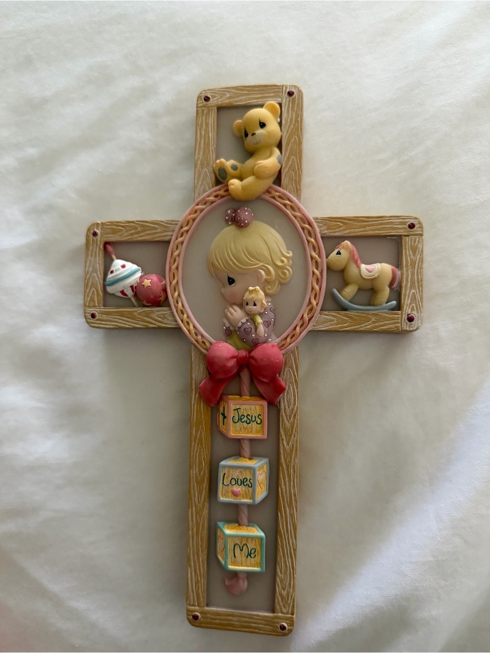 NWT Baptism Gift Collector Precious Moments Praying Girl Wall Cross